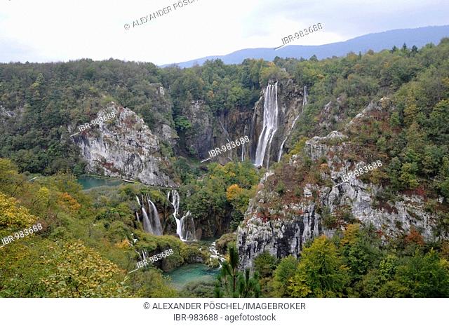 Large waterfall, Veliki Slap, Plitvice Lakes National Park, Croatia, Europe