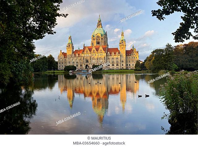 New Town Hall, Maschteich, Machpark, Hanover, Lower Saxony, Germany