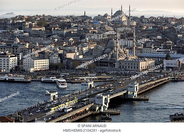 Turkey, Istanbul, historical centre listed as World Heritage by UNESCO, Galata Bridge over Golden Horn Strait, in front the Yeni Cami (New Mosque) and...