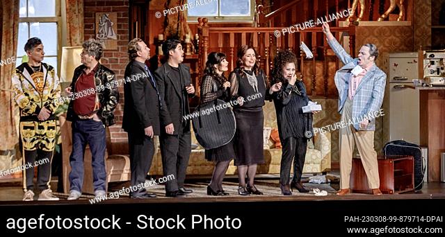 08 March 2023, Hamburg: Actor Roberto Frontali (r) performs as Gianni Schicchi with ensemble members in the one-act opera ""Gianni Schicchi"" at the photo...