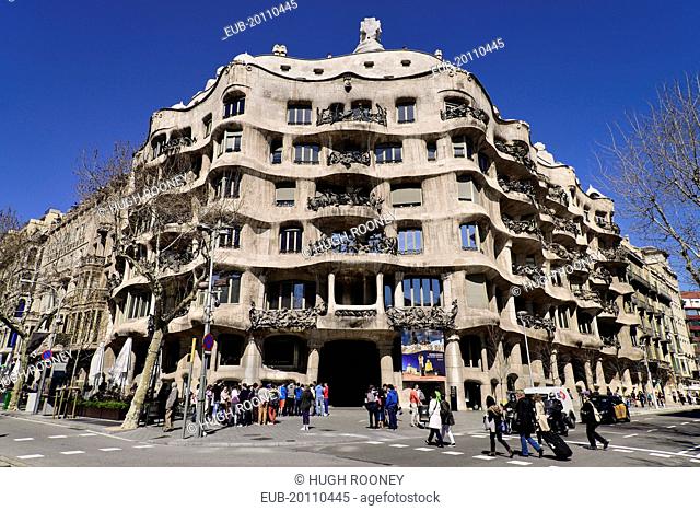La Pedrera by Antoni Gaudi full view of the buildings facade