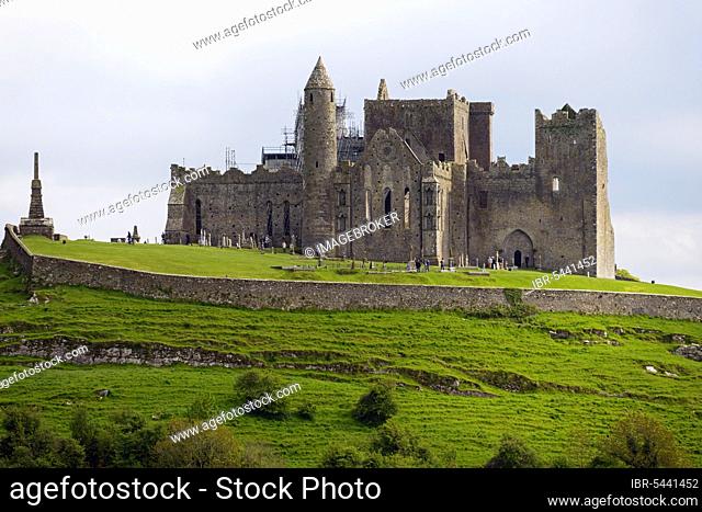 Medieval church complex, Rock of Cashel, Cashel, Kilkenny, Ireland, Europe