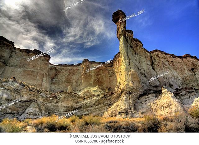 The unusual rock formation called the Waweap Hoodos make up the landscape in Southern Utah, USA