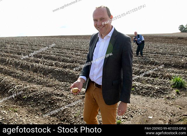 02 September 2020, Saxony, Zwönitz: Wolfram Günther (Bündnis90/Die Grünen), Minister of the Environment and Agriculture of Saxony