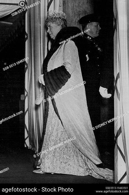 Queen Mary - General Scenes 1940-1944 - Royalty. April 12, 1939