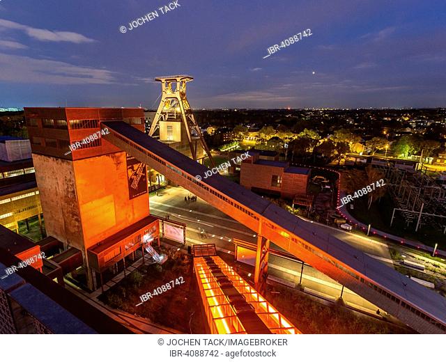 UNESCO World Heritage site Zeche Zollverein, view from the coal washing plant with the Ruhr Museum, on the double winding tower, shaft 12, Essen