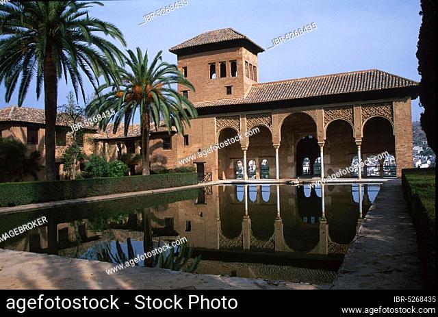 Arabian Garden, Alhambra, Granada, Andalusia, Spain, Europe