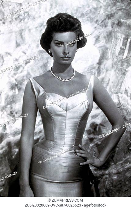 1959, Film Title: THAT KIND OF WOMAN, Director: SIDNEY LUMET, Studio: PARAMOUNT, Pictured: SOPHIA LOREN. (Credit Image: SNAP/ZUMAPRESS.com)