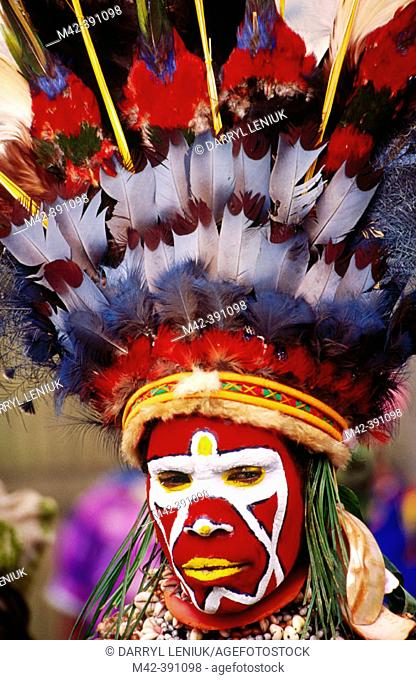 Native headdress. Goroka show. Papua New Guinea