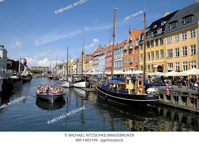 Boats in the Nyhavn harbor, Copenhagen, Denmark, Scandinavia, Europe, PublicGround
