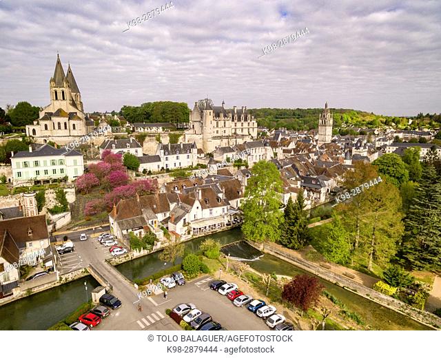 Colegiata de Saint-Ours, románico y gótico, edificada entre los siglos XI y XII, y vivienda real de los Valois durante la Guerra de los Cien Años, Loches, Indre