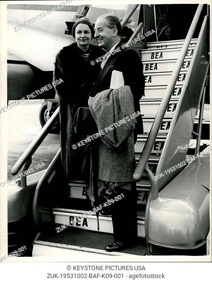 Oct. 02, 1953 - Britain's Envoy Goes By Air To Moscow: Photo shows Sir William Hayter, Britain's new Ambassador to Russia