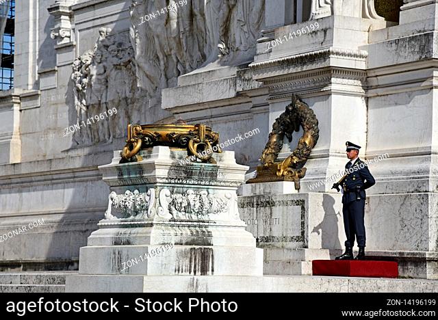 tomb of the unknown soldier, national monument, Piazza Venezia square, Rome, Italy, Europe, Grabmal des unbekannten Soldaten, Nationaldenkmal