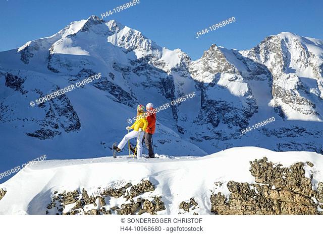 Pontresina, snow shoe hiking, Diavolezza, Saas Queder, canton, GR, Graubünden, Grisons, Upper Engadine, snow, footpath, couple, man, woman, walking, hiking