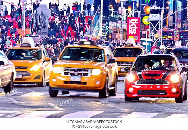 Rush hour traffic, Mass Transit, Broadway, 42nd Street Time Square, Midtown Manhattan, New York City, USA