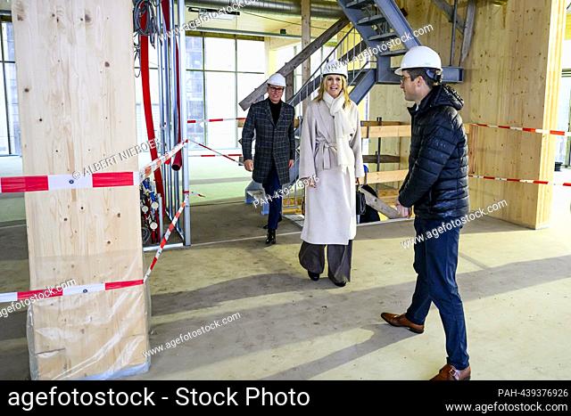 Queen Maxima of The Netherlands at the HoutWerk I in Utrecht, on December 19, 2023, for a workvisit in the context of circular construction of companies