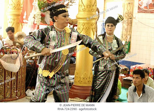 Yangon U Win Hlaing, a famous nat-kadaw medium, Festival of Ko Myo Shin, one of the most important nats spirits of the national pantheon, Pyin U Lwin Maymyo