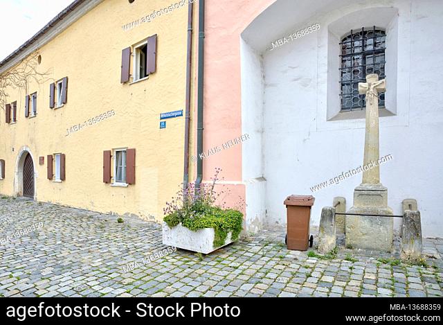 Former Johannisspital, house facade, alley, old, historical, architecture, Kelheim, Bavaria, Germany, Europe