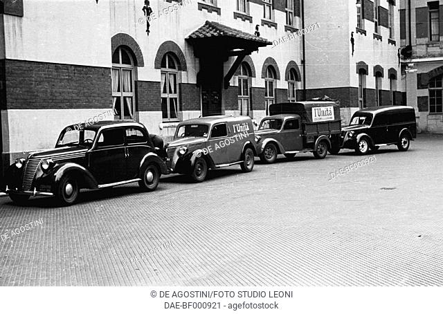 L'Unita newspaper vans during the journalists' visit to the Ansaldo San Giorgio plant, March 31, 1950, Genoa, Italy, 20th century