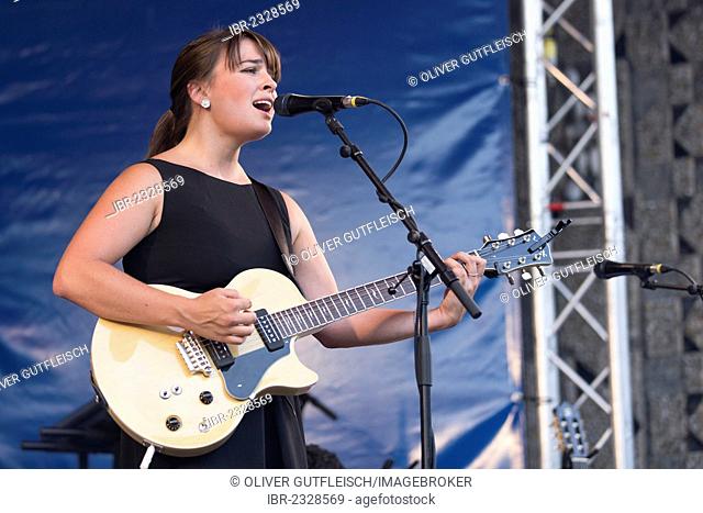 U.S.-American singer, songwriter Lizzy Loeb performing live at the Blue Balls Festival, Pavilion at the lake, Lucerne, Switzerland, Europe