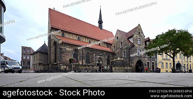 26 October 2022, Thuringia, Erfurt: The Ursuline Convent on the Anger in the center of the city. With the completion of the scaffolding