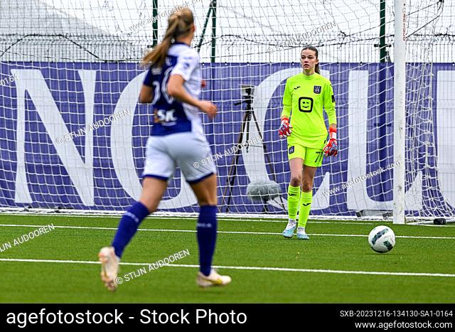 goalkeeper Aude Waldbillig (71) of Anderlecht pictured during a female soccer game between RSC Anderlecht and White Star Woluwe on the 12 th matchday of the...