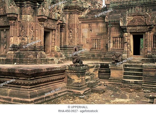 Inner enclosure of Bante Srei Banteay Srei Temple, dating from the 10th century, Angkor, UNESCO World Heritage Site, Cambodia, Indochina, Southeast Asia, Asia