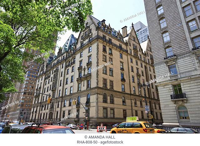 The Dakota Building, where John Lennon lived at the time leading up to his death, Central Park West, Manhattan, New York City, New York
