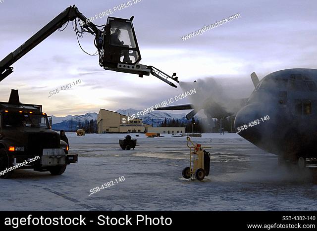 Deicing a C-130 Hercules