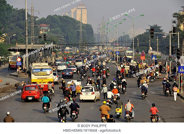 Vietnam, Hanoi, traffic in the old city