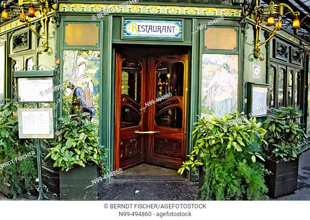 St. Germain, restaurant L`assiette au Beurre, art nouveau style. Paris. France