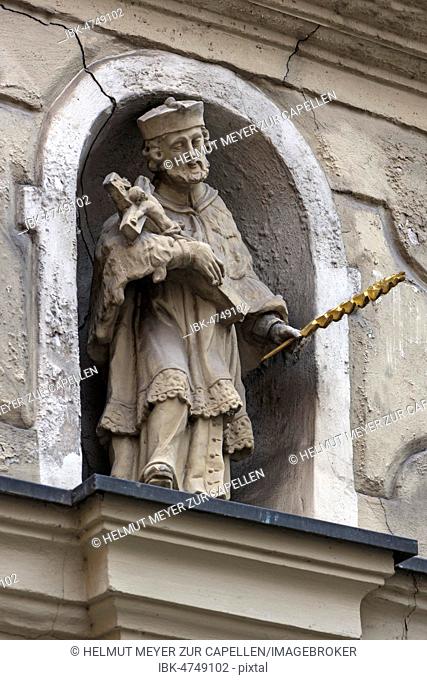 Sculptureof Saint Nepomuk in a niche of a town house, Bamberg, Upper Franconia, Bavaria, Germany