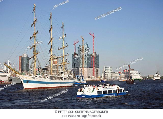 Three-masted Russian ship, Mir, during the parade of ships in front of the construction site of the Elbe Philharmonic Hall during the birthday celebrations for...
