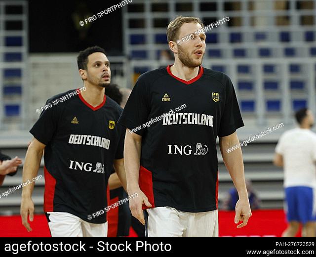 firo : Basketball: February 28th, 2022, Germany - Israel, FIBA Basketball World Cup Qualifiers, Group D Picture: (from the left side)
