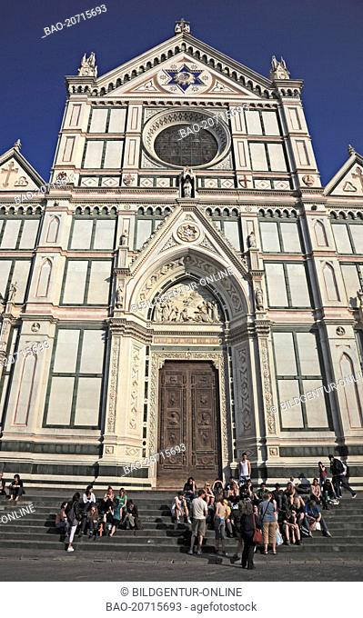 Franciscan church of Santa Croce at the Piazza Santa Croce in Florence, Florence, Tuscany, Italy, Europe