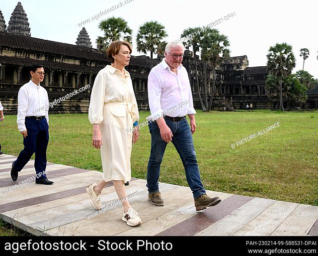 14 February 2023, Cambodia, Siemreab: German President Frank-Walter Steinmeier (r) and his wife Elke Büdenbender visit the Angkor Wat temple complex