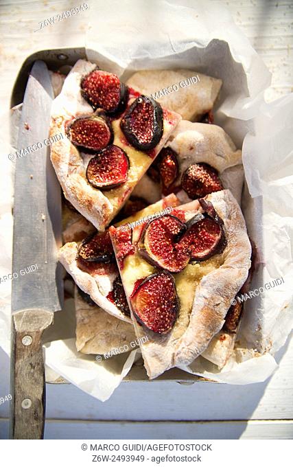 Dolce typical of the Tuscan region, focaccia with figs