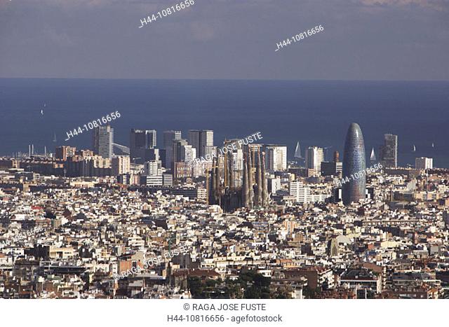 Spain, Europe, Barcelona, overview, town, city, Sagrada Familia, Torre Agbar, coast, sea