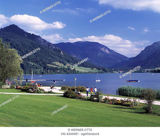 D-Schliersee, Alpen, Oberbayern, Schliersee, Seepromenade, Alpenpanorama, Berglandschaft D-Schliersee, Alps, Bavaria, Schliersee Lake, lake promenade