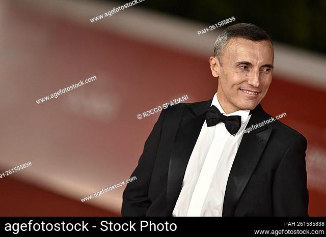 ROME, ITALY - OCTOBER 21: Valerio Aprea attends the red carpet of the movie ""A casa tutti bene"" during the 16th Rome Film Fest 2021 on October 21