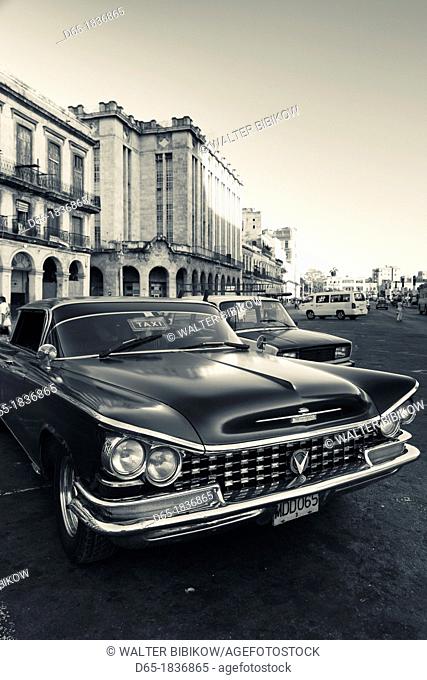 Cuba, Havana, Havana Vieja, detail of 1950s-era US car, 1959 Buick