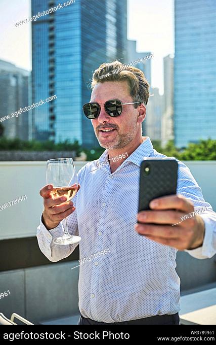 businessman, summer, relax, white wine, after work, selfie