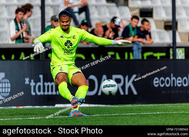 Cercle's goalkeeper Lisboa Warleson pictured in action during a soccer match between Cercle Brugge and KVC Westerlo, Saturday 02 September 2023 in Brugge