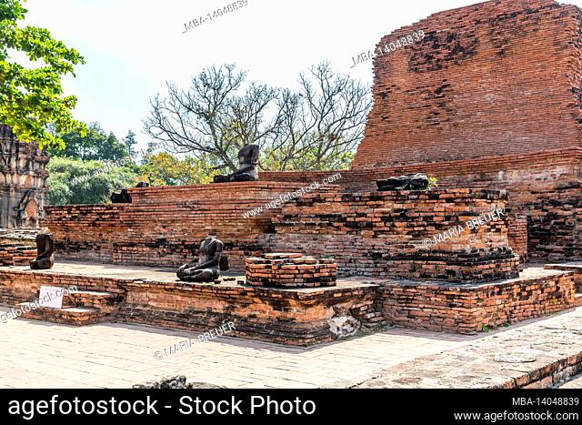buddha statues without heads, wat mahathat, wat maha that, buddhist temple complex, built in 1374 below king borommaracha i, ayutthaya historical park