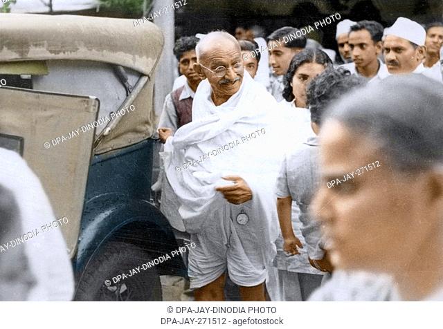 Mahatma Gandhi and Dr Sushila Nayar entering car, India, Asia, 1940