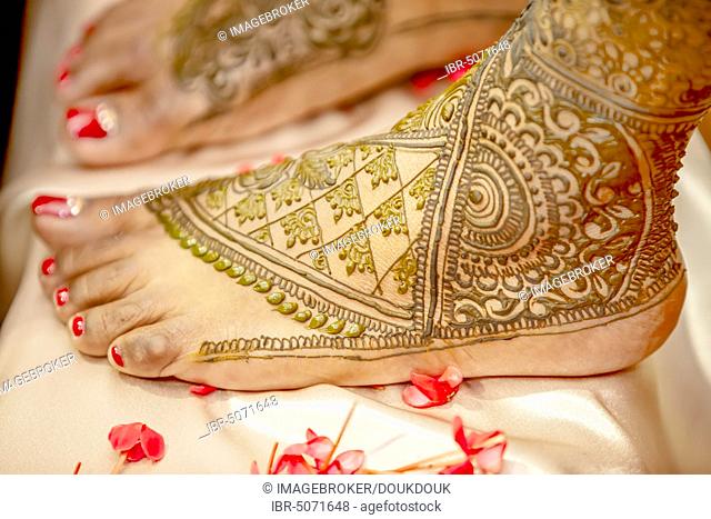 Close up of mehendi on foot of a bride, Mauritius, Africa