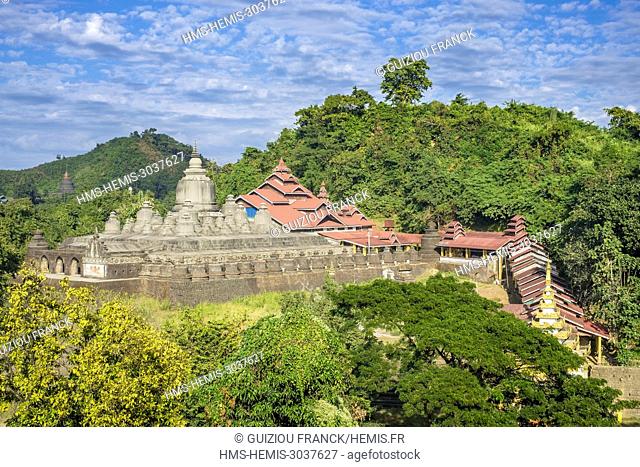 Myanmar (Burma), Rakhine state (or Arakan state), archeological site of Mrauk U, ancient capital of Rakhine from the 15th to 18th century known as the Golden...