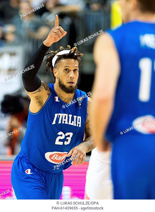 Italy's Daniel Hackett reacts during the FIBA EuroBasket 2015 Group B match Spain vs Italy, at the Mercedes-Benz-Arena in Berlin, Germany, 08 September 2015