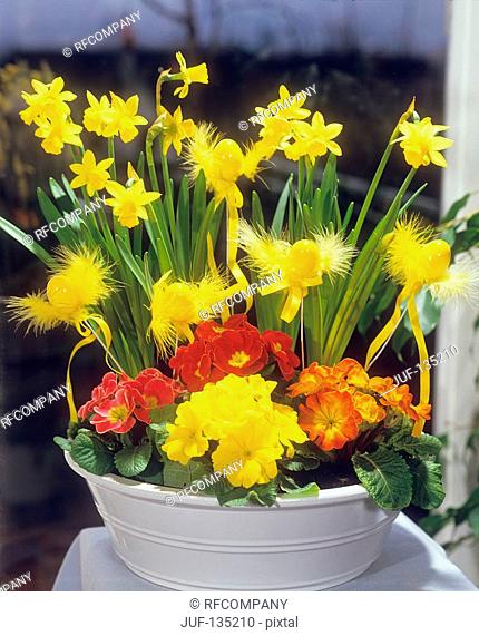 bouquet with daffodils and primroses