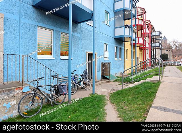 31 March 2022, Saxony-Anhalt, Halberstadt: View of the residential buildings of the landlord HaWoGe in which apartments for refugees from Ukraine are planned